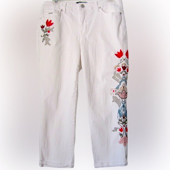 Nine West White Chrystie Embroidered Floral Capri Jeans, Great for Summer, 4 - Picture 1 of 10